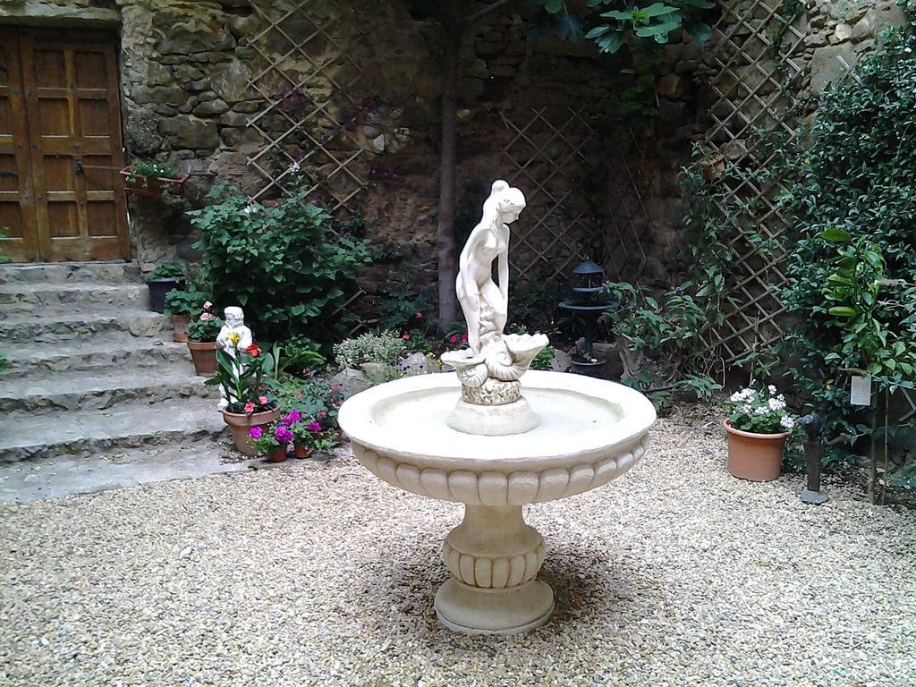 B&B Tour De Saint Anne Azille Esterno foto